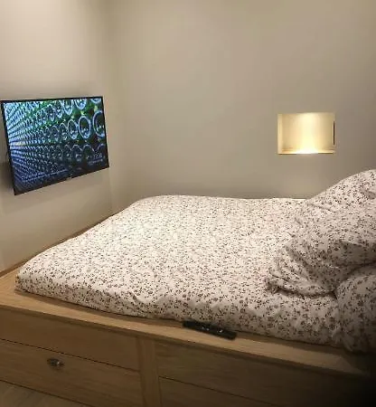 T3 Avec Patio A 300m De La *