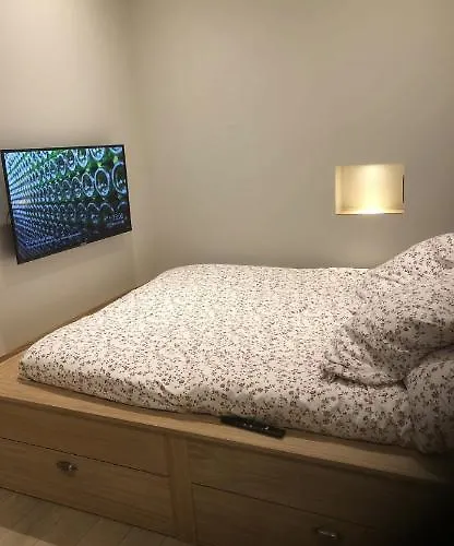 T3 Avec Patio A 300m De La *