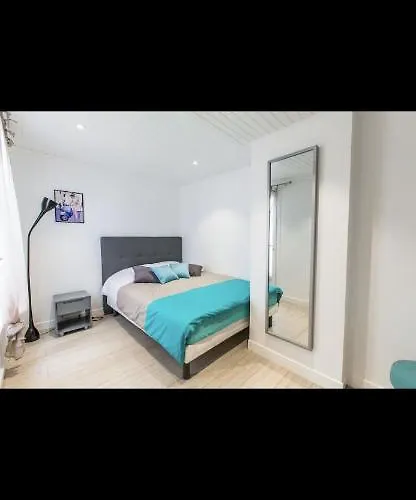 T3 Avec Patio A 300m De La Apartment *